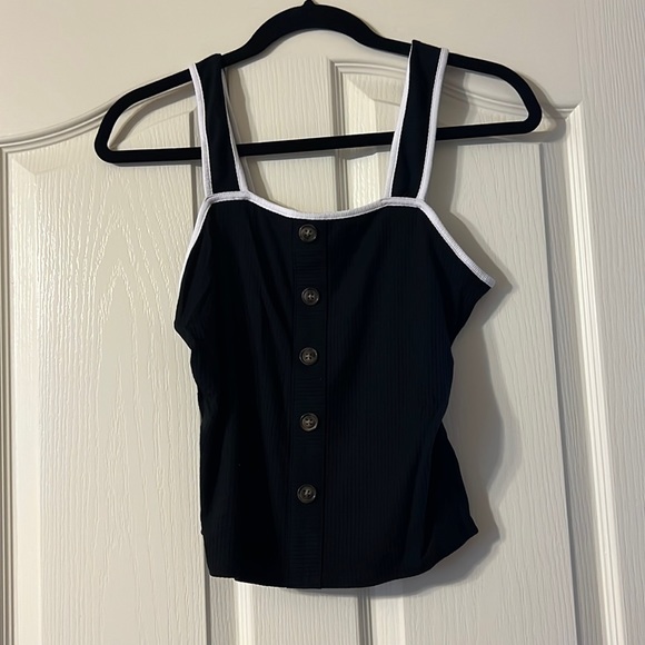 Black button tank top - Picture 1 of 2
